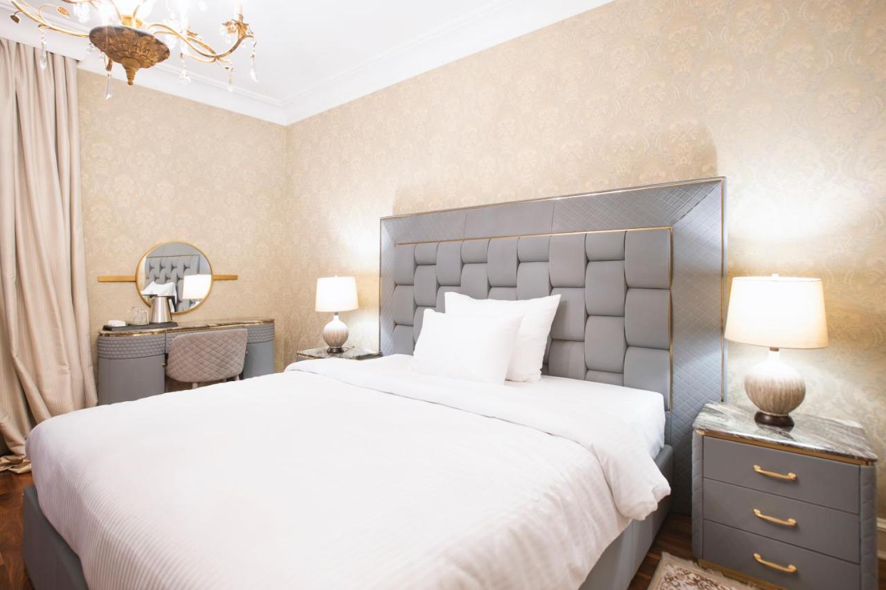Eclat Luxury Hotel Belgrád Kültér fotó